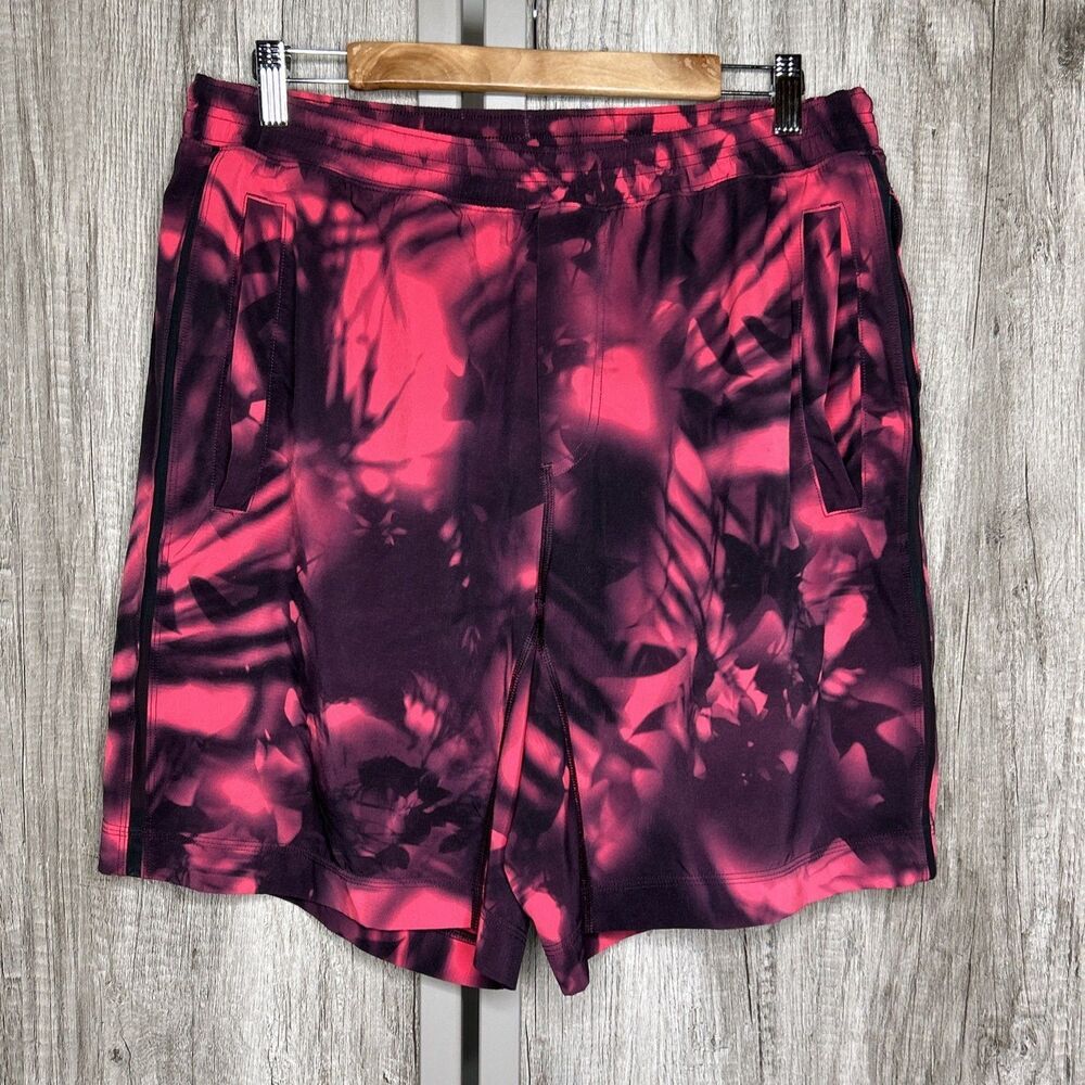 Lululemon Surge Shorts 9" Inseam Black and Pink Pockets Lined Size XL